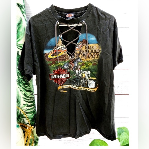 Harley-Davidson Tops - Vintage Harley Davidson lace up boyfriend tee